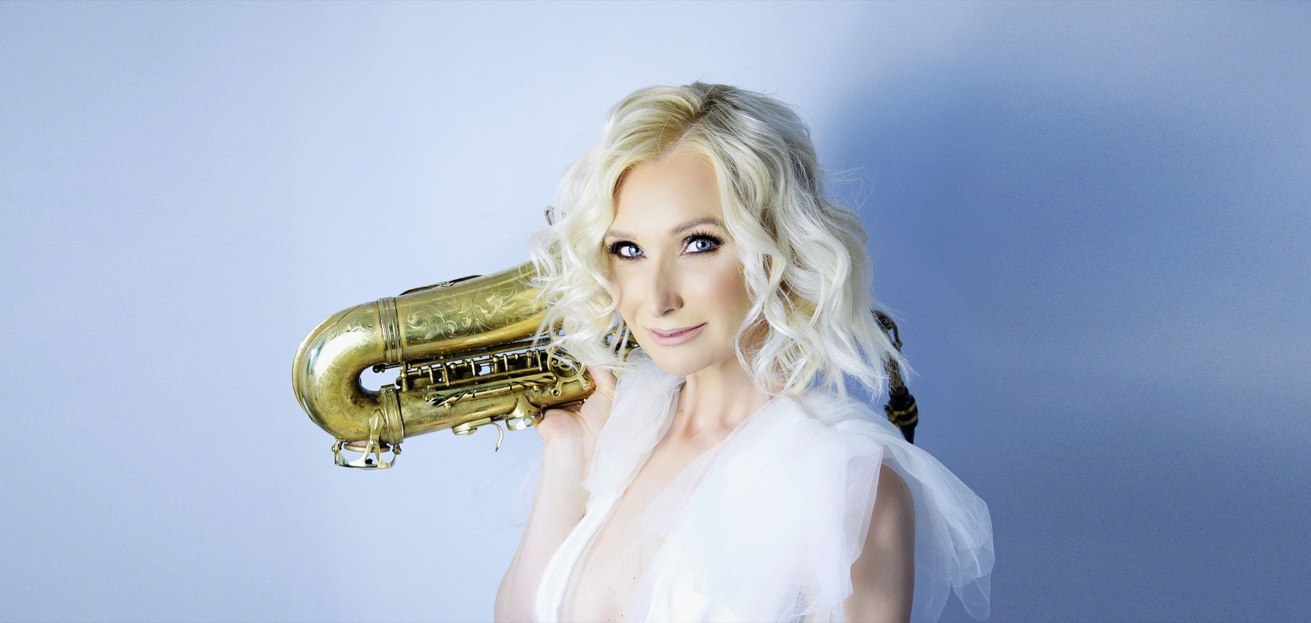 Aretha Sax Planeta, saksofonistka